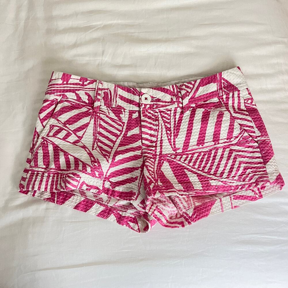 Lilly Pulitzer The Walsh Shorts in pink
